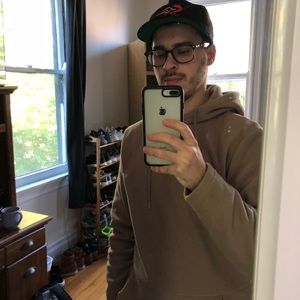 Meet your Posher, Dakota